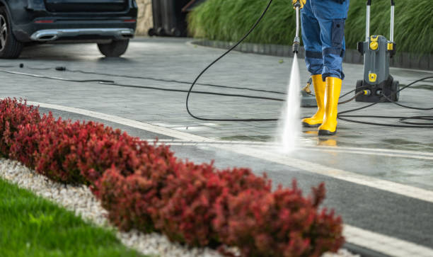 Best Commercial Building Pressure Washing  in Newport, RI