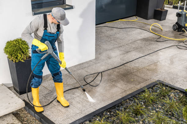 Best Concrete Pressure Washing  in Newport, RI
